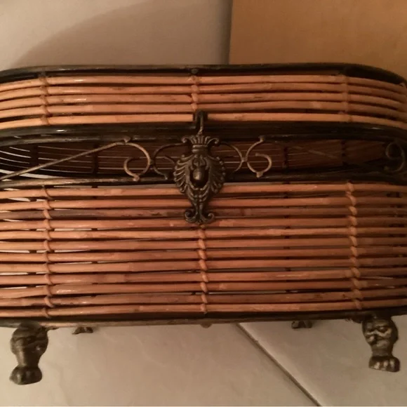Rattan Large Storage Basket 18 Wide x 10 high x 9 wide.Very good condition